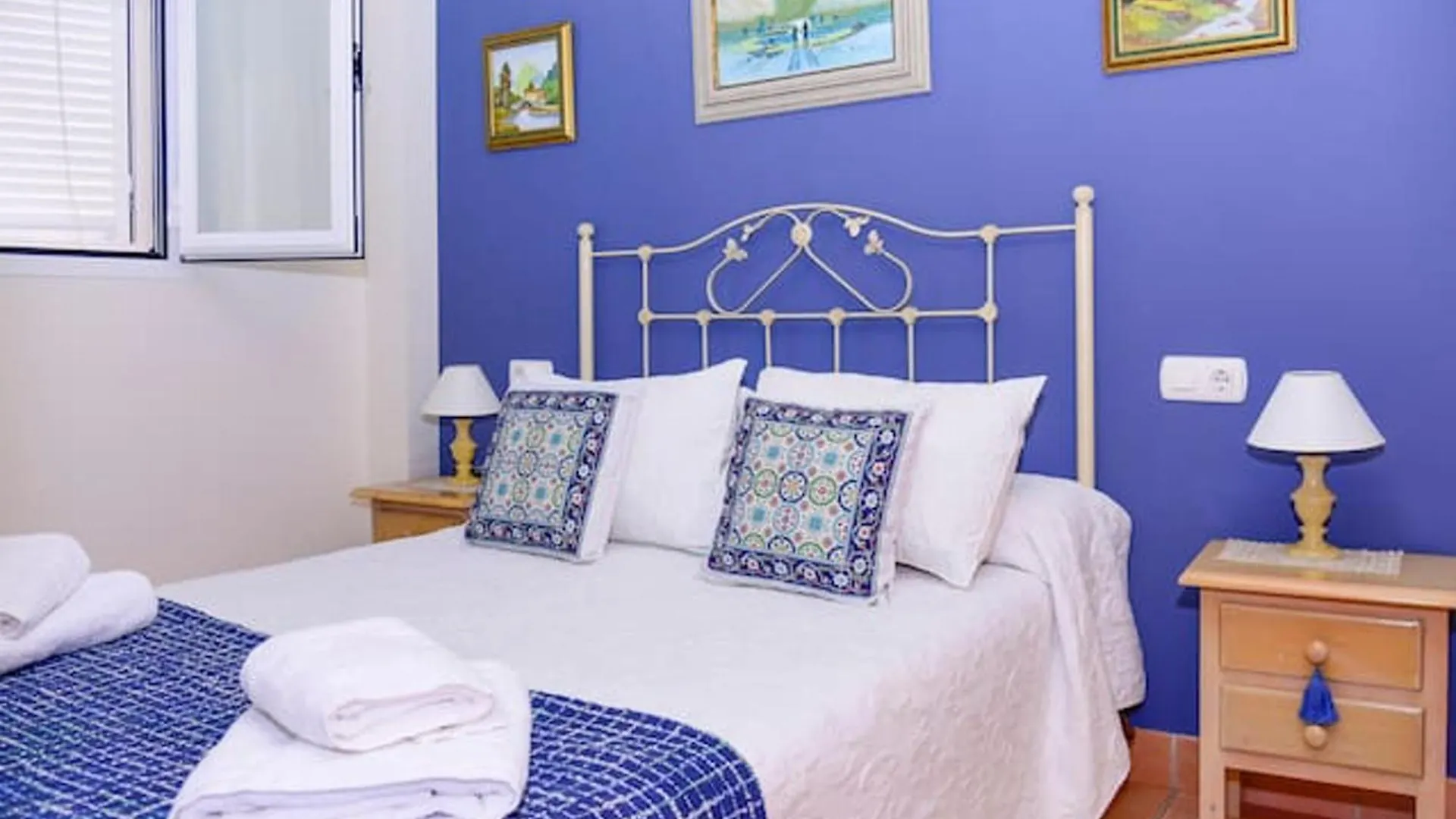 Вилла Charming House In Rota + Garden
