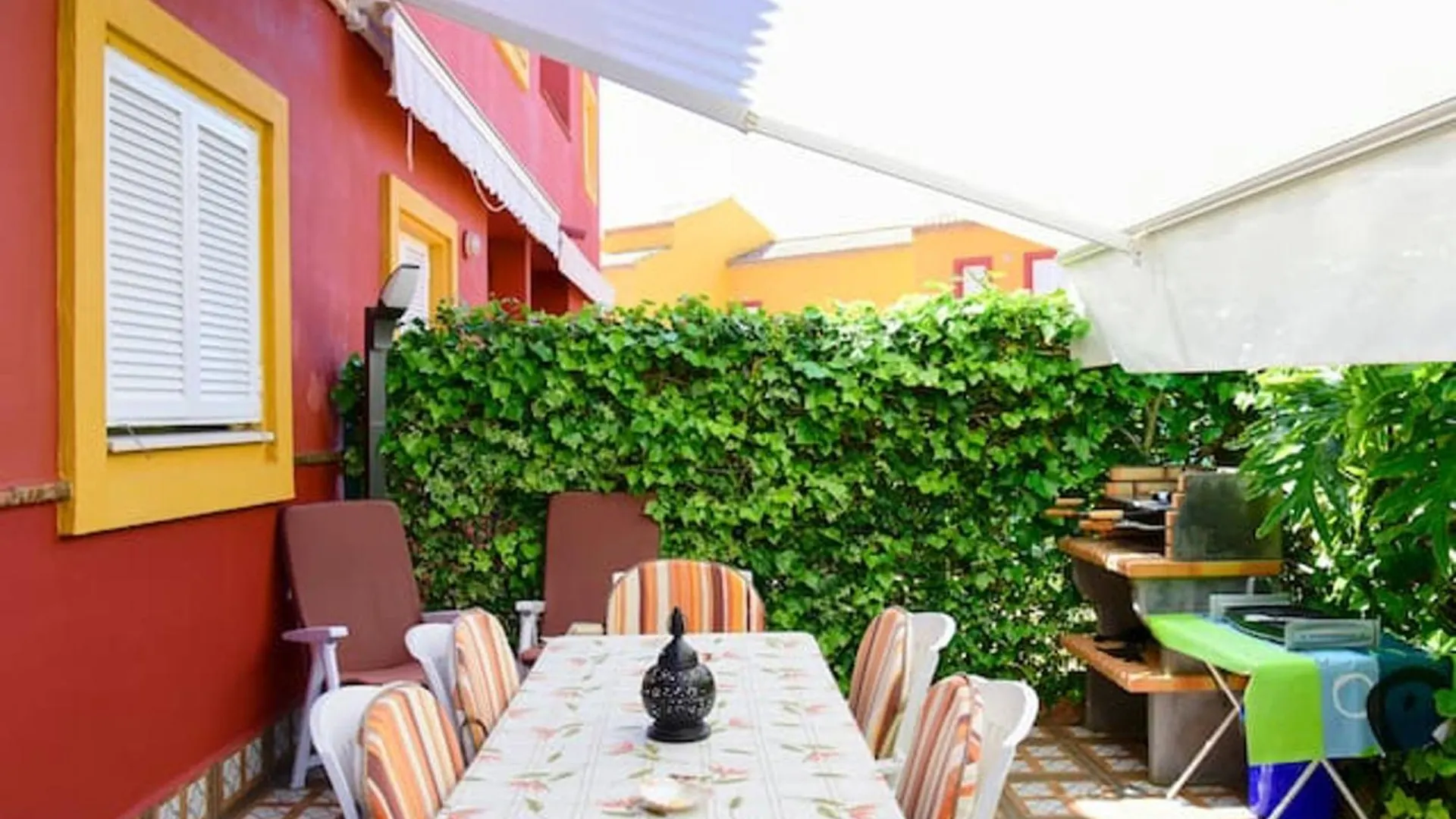 Charming House In Rota + Garden Villa